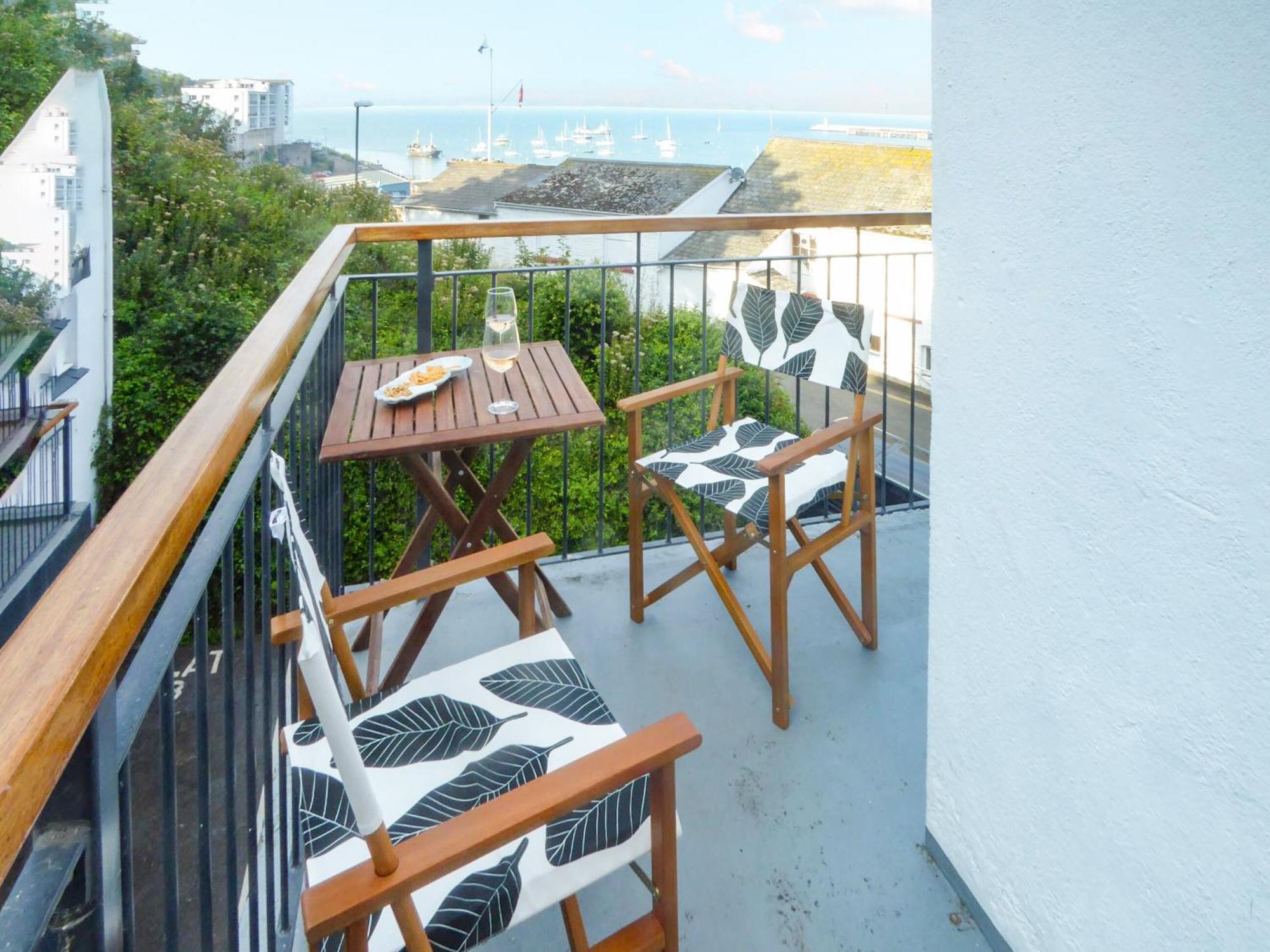 9 Dolphin Court Brixham Exterior foto